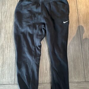 Black Nike sweatpants